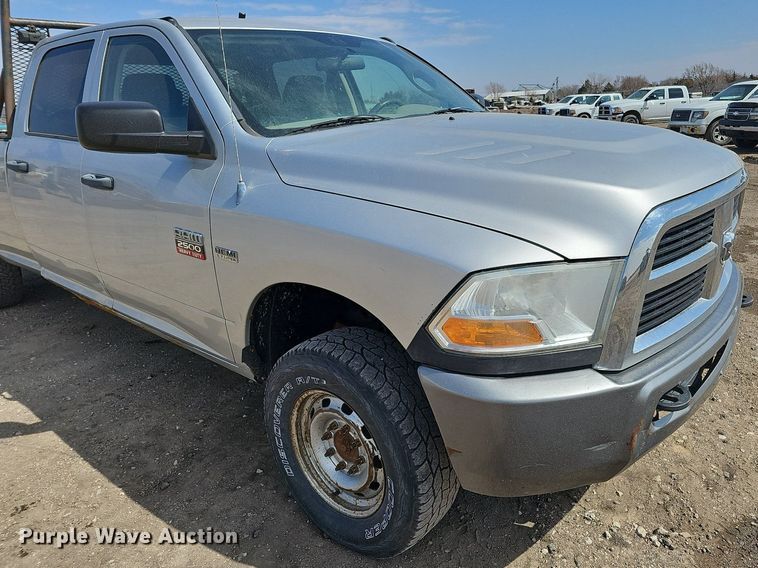 image for item DO4255 2010 Dodge Ram 2500HD  Crew Cab pickup truck