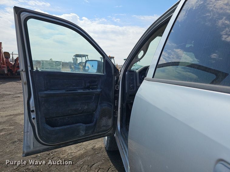 image for item DO4255 2010 Dodge Ram 2500HD  Crew Cab pickup truck