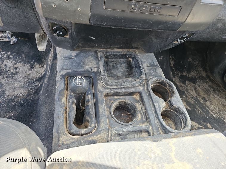 image for item DO4255 2010 Dodge Ram 2500HD  Crew Cab pickup truck