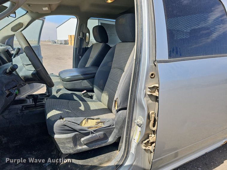 image for item DO4255 2010 Dodge Ram 2500HD  Crew Cab pickup truck