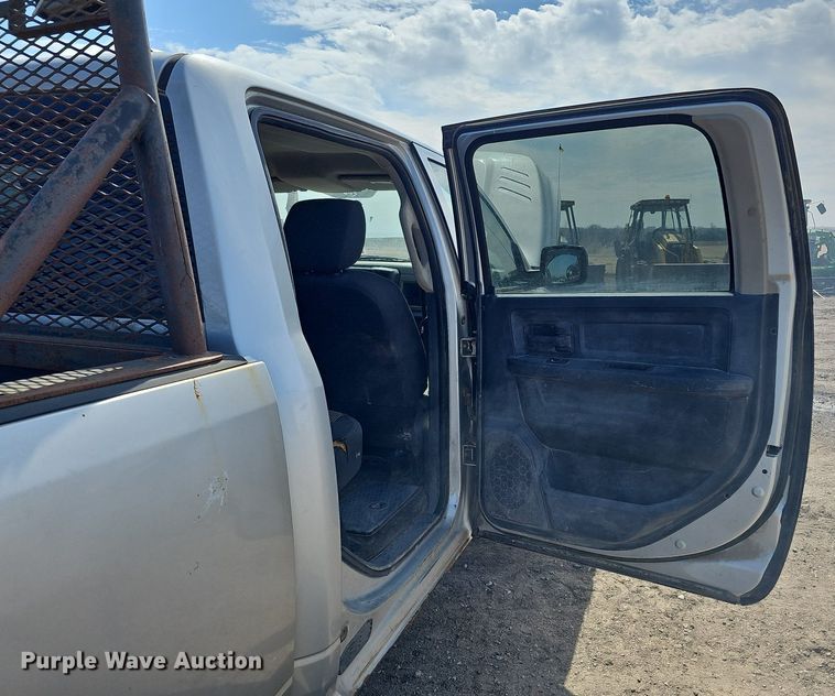 image for item DO4255 2010 Dodge Ram 2500HD  Crew Cab pickup truck