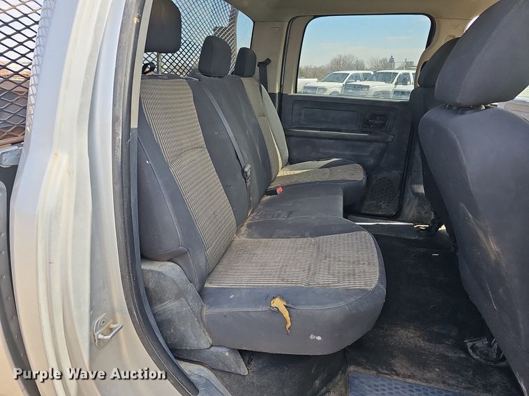 image for item DO4255 2010 Dodge Ram 2500HD  Crew Cab pickup truck