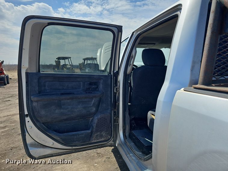 image for item DO4255 2010 Dodge Ram 2500HD  Crew Cab pickup truck