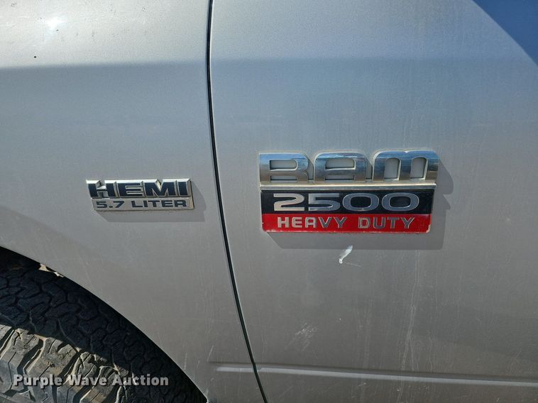 image for item DO4255 2010 Dodge Ram 2500HD  Crew Cab pickup truck