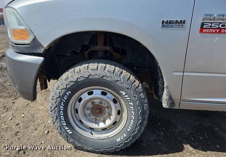 image for item DO4255 2010 Dodge Ram 2500HD  Crew Cab pickup truck