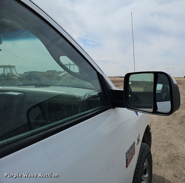 image for item DO4256 2011 Dodge Ram 2500HD  Crew Cab pickup truck