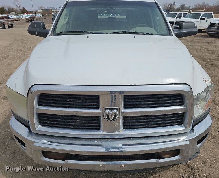 image for item DO4256 2011 Dodge Ram 2500HD  Crew Cab pickup truck