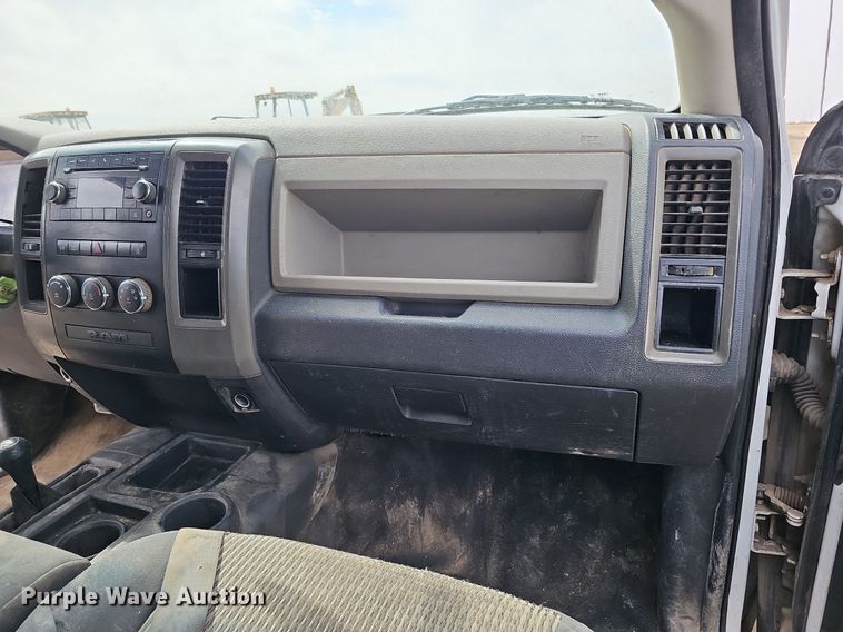 image for item DO4256 2011 Dodge Ram 2500HD  Crew Cab pickup truck