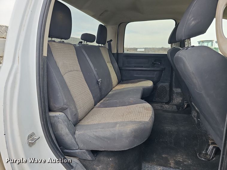 image for item DO4256 2011 Dodge Ram 2500HD  Crew Cab pickup truck