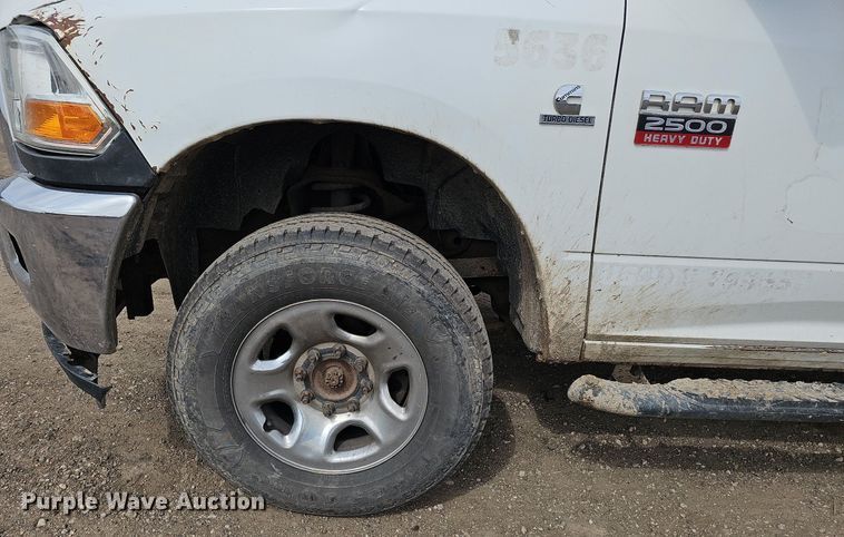 image for item DO4256 2011 Dodge Ram 2500HD  Crew Cab pickup truck