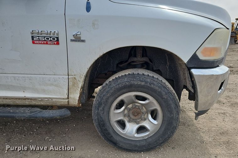 image for item DO4256 2011 Dodge Ram 2500HD  Crew Cab pickup truck