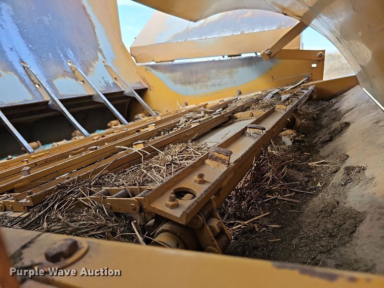 image for item DO4263 Duratech HayBuster 2620  bale processor