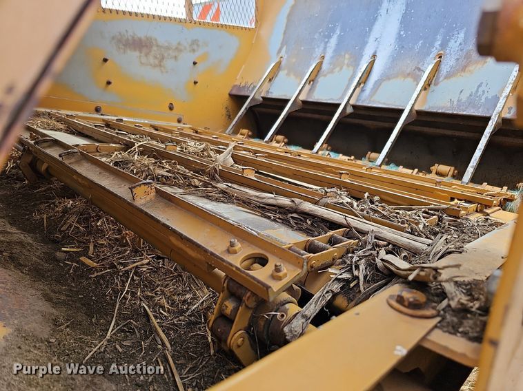 image for item DO4263 Duratech HayBuster 2620  bale processor