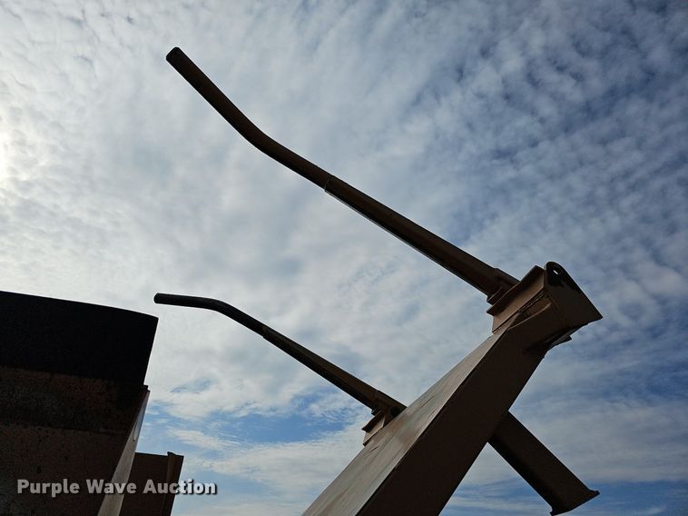 image for item DO4263 Duratech HayBuster 2620  bale processor