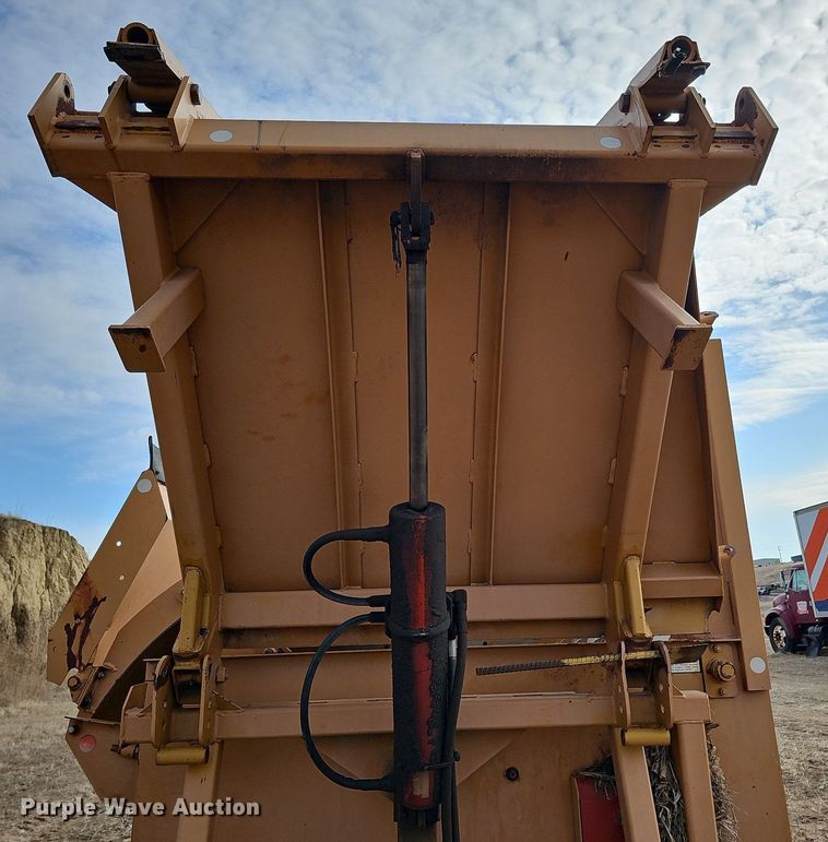 image for item DO4263 Duratech HayBuster 2620  bale processor