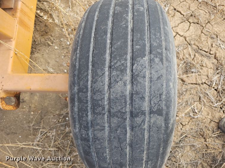 image for item DO4263 Duratech HayBuster 2620  bale processor