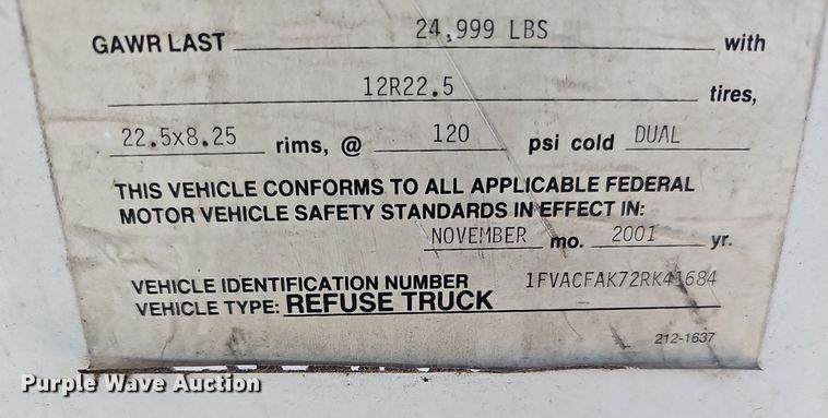 image for item DO4266 2002 Freightliner Condor  refuse truck