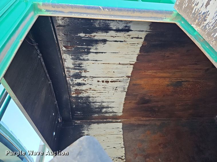 image for item DO4267 2007 International 7400  refuse truck