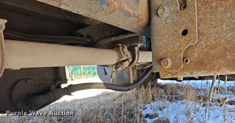 image for item DO4267 2007 International 7400  refuse truck