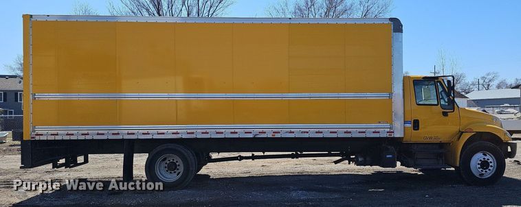 image for item DO4269 2018 International 4300  box truck