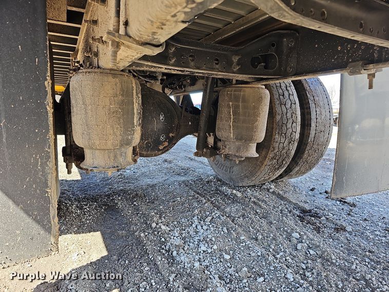 image for item DO4269 2018 International 4300  box truck