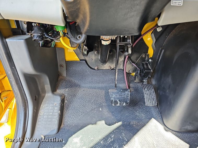 image for item DO4269 2018 International 4300  box truck