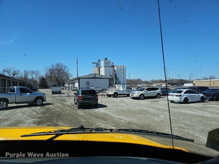 image for item DO4269 2018 International 4300  box truck