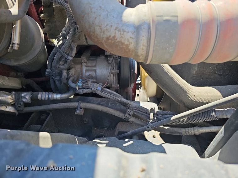 image for item DO4269 2018 International 4300  box truck