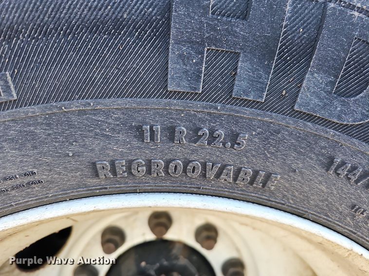 image for item DO4269 2018 International 4300  box truck