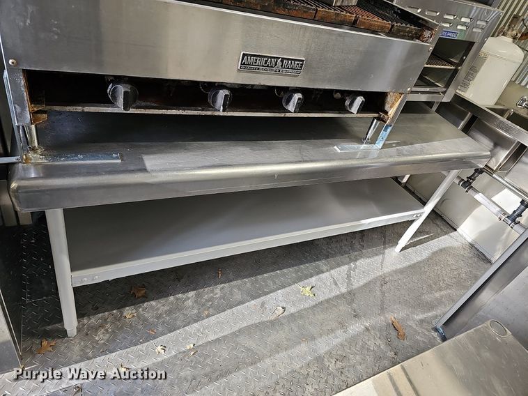 image for item DO4277 1988 Chevrolet P30  food truck