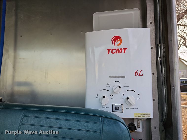 image for item DO4277 1988 Chevrolet P30  food truck