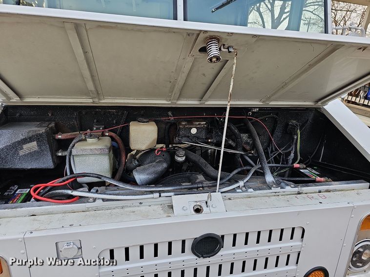 image for item DO4277 1988 Chevrolet P30  food truck