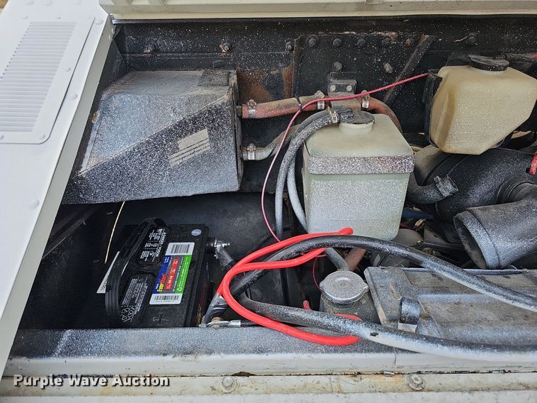 image for item DO4277 1988 Chevrolet P30  food truck