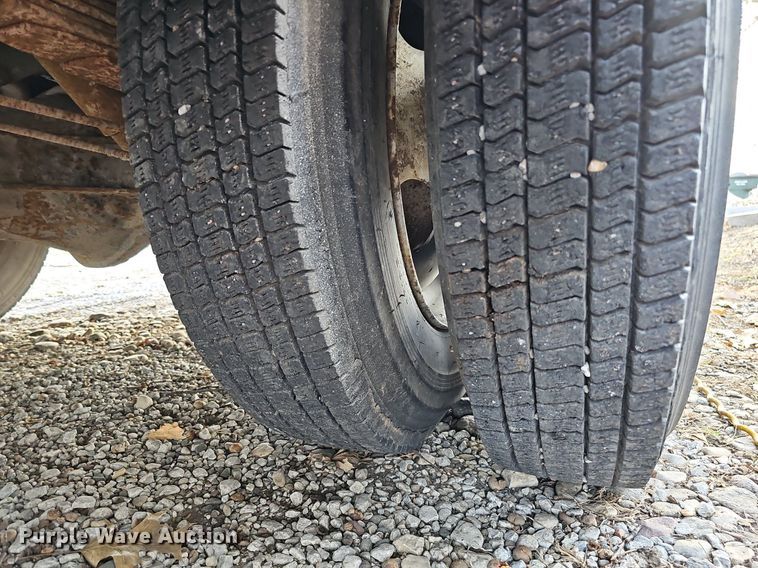 image for item DO4277 1988 Chevrolet P30  food truck