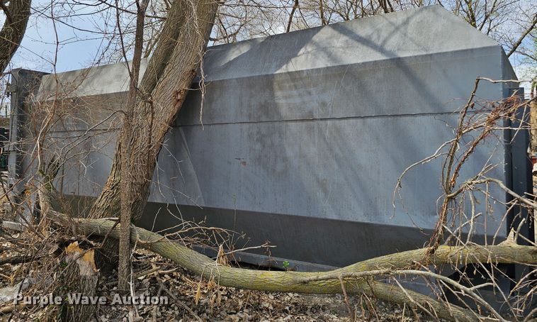 image for item DO4303 Roll-off container