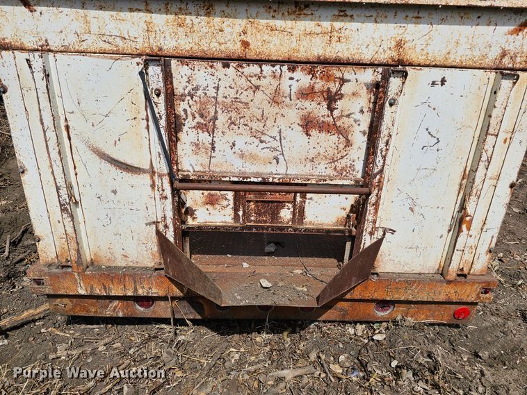 image for item DO4304 (2) grain truck beds