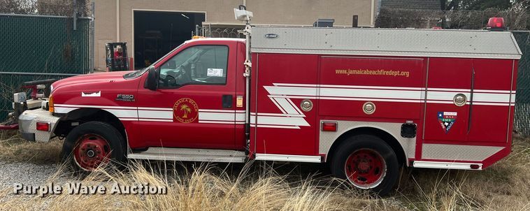 image for item DO8967 2000 Ford F550 Super Duty  brush fire truck