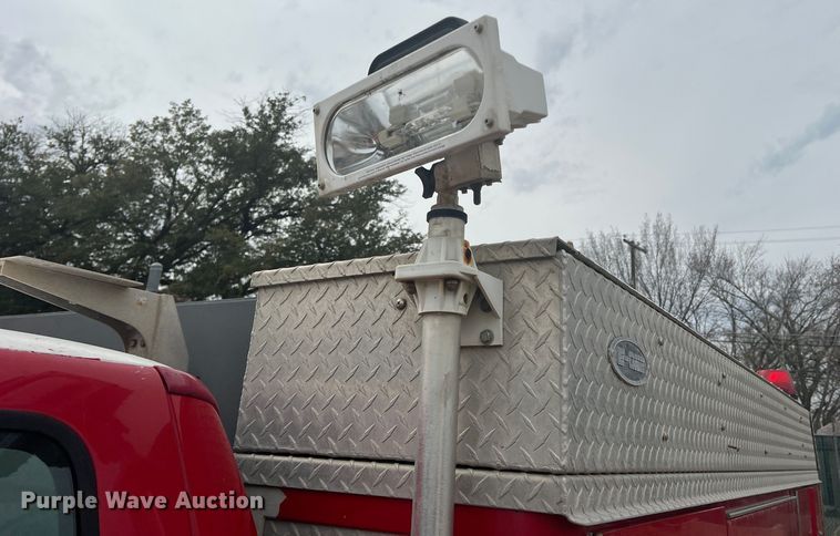 image for item DO8967 2000 Ford F550 Super Duty  brush fire truck