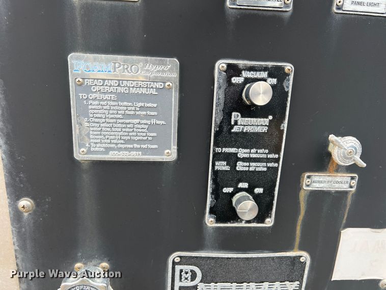 image for item DO8967 2000 Ford F550 Super Duty  brush fire truck