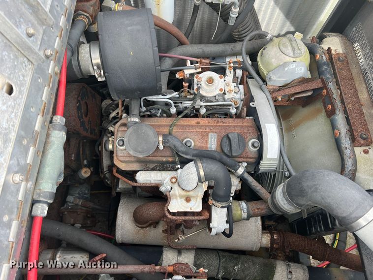 image for item DO8967 2000 Ford F550 Super Duty  brush fire truck