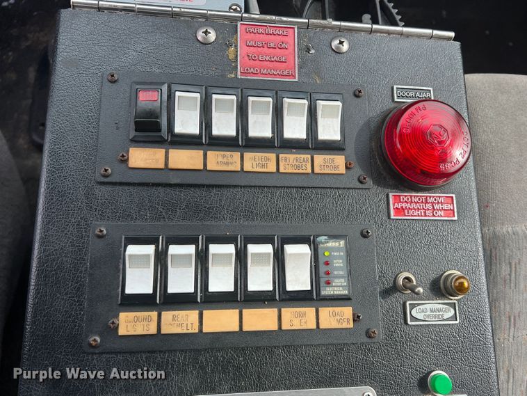 image for item DO8967 2000 Ford F550 Super Duty  brush fire truck