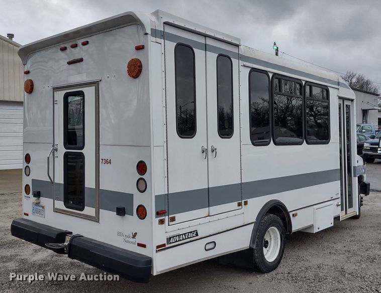 image for item DQ1587 2015 Ford E450 Super Duty El Dorado  shuttle bus