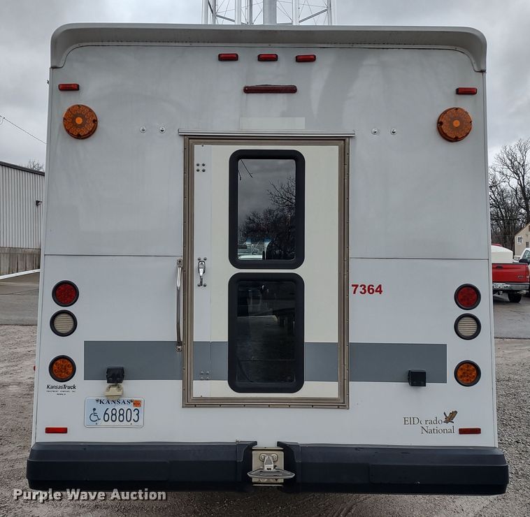 image for item DQ1587 2015 Ford E450 Super Duty El Dorado  shuttle bus