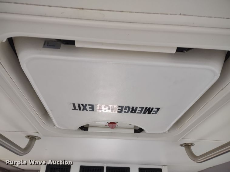 image for item DQ1587 2015 Ford E450 Super Duty El Dorado  shuttle bus