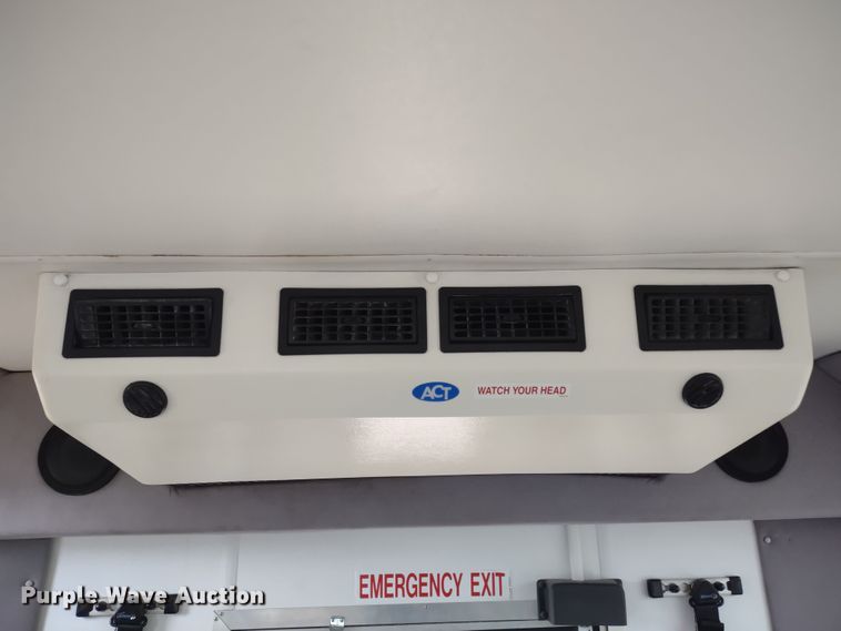 image for item DQ1587 2015 Ford E450 Super Duty El Dorado  shuttle bus