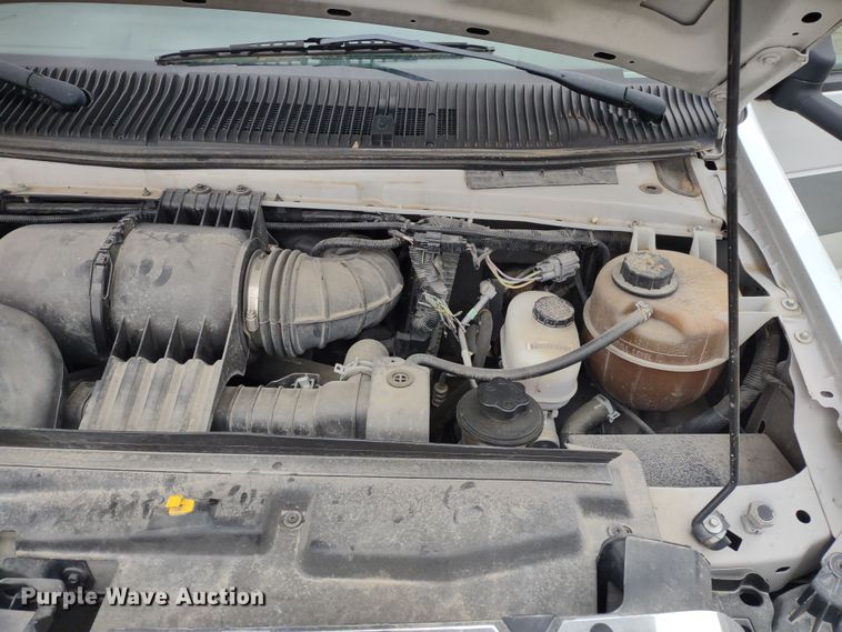 image for item DQ1587 2015 Ford E450 Super Duty El Dorado  shuttle bus