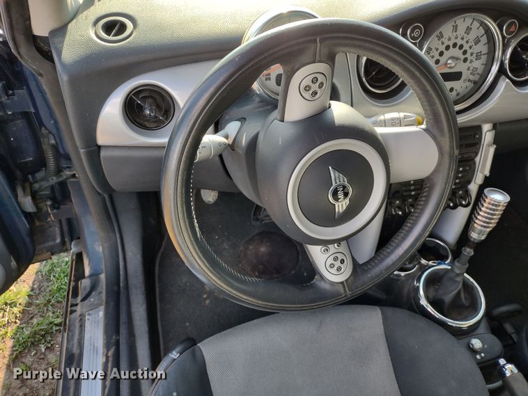 image for item DQ1595 2006 Mini Cooper