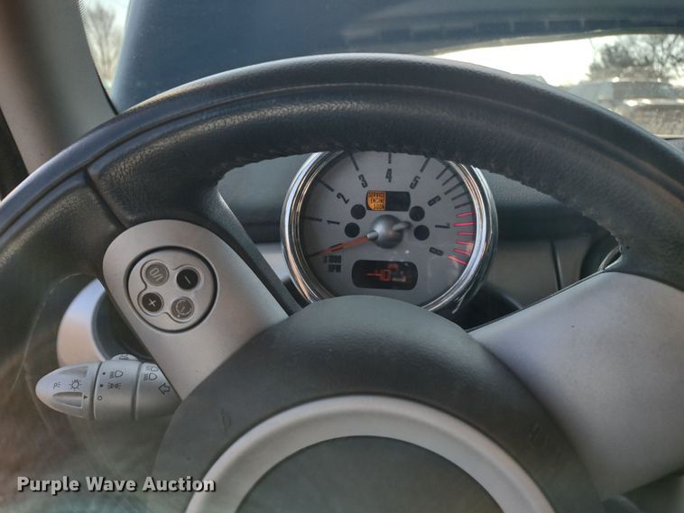 image for item DQ1595 2006 Mini Cooper