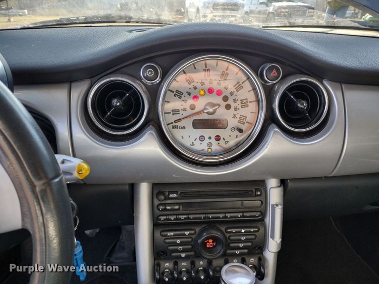 image for item DQ1595 2006 Mini Cooper