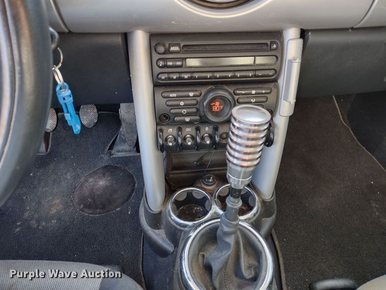 image for item DQ1595 2006 Mini Cooper